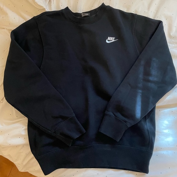 Nike Sweaters - nike crewneck